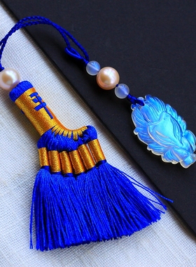 ji品--玻璃体彩虹月光石九尾灵狐金扫帚包挂（或手机链）