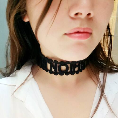 蕾丝遮疤痕颈纹黑白色时尚饰品