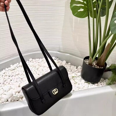 Jennie明星同款口盖腋下包潮女包