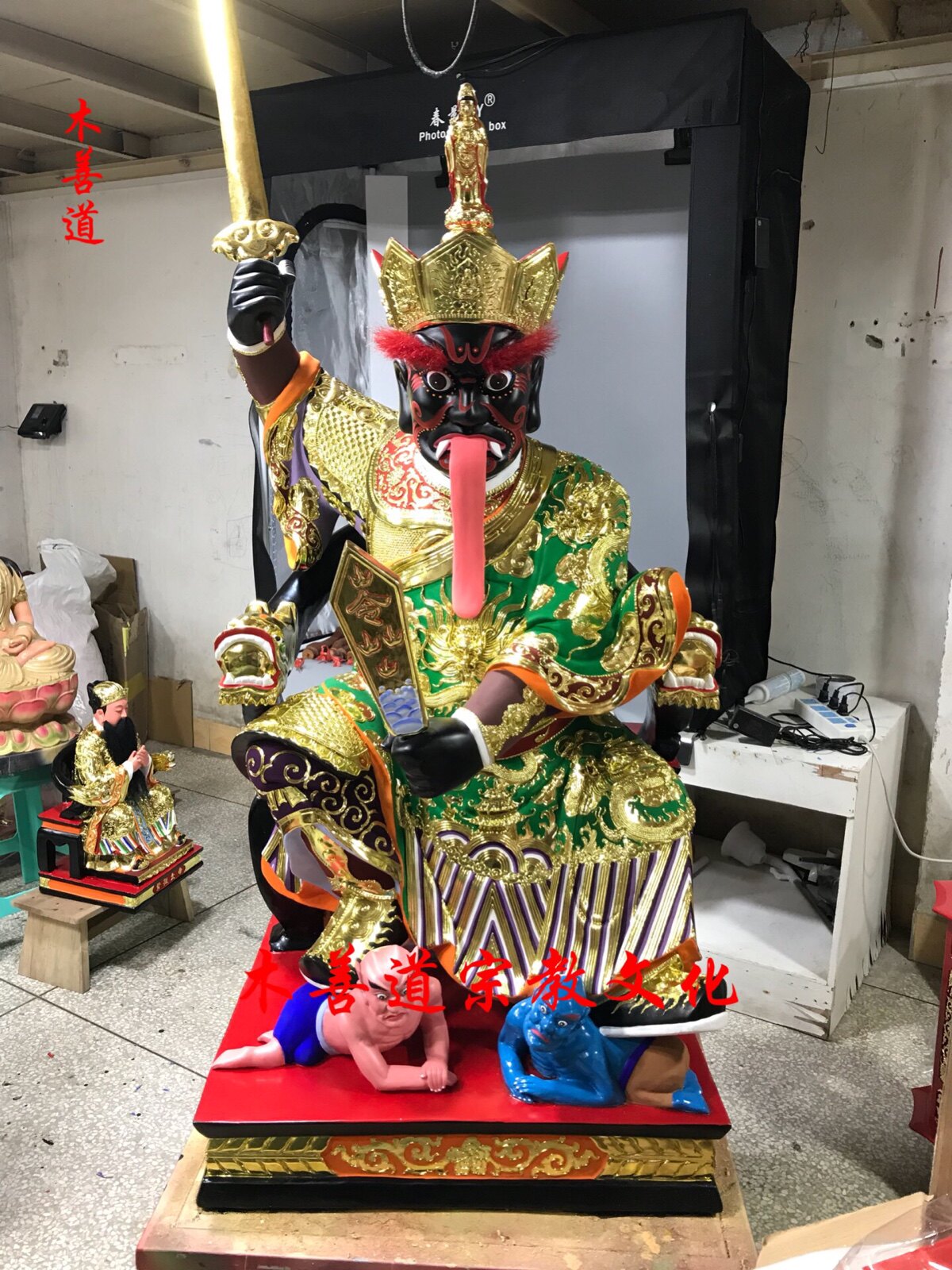 木雕神像大士鬼王漆线精品