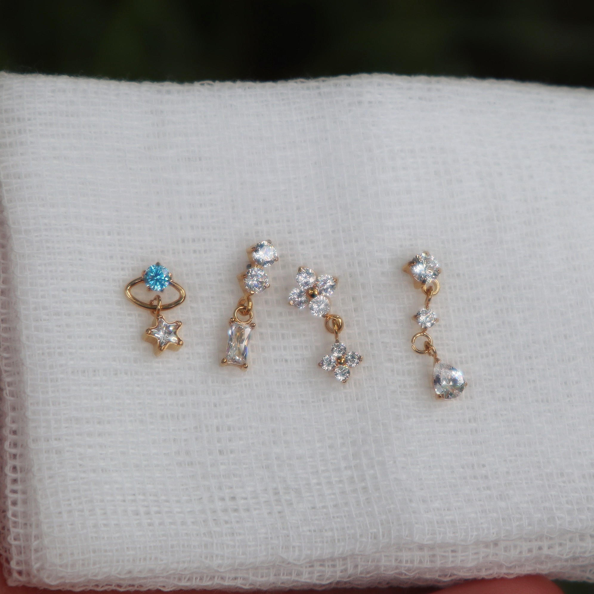 f136钛合金镀金耳钉吊坠星球花朵耳骨钉养耳洞0.9牙内螺纹高抛光