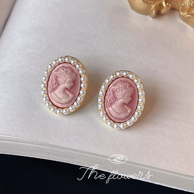 AA3941明星露思同款欧美复古珍珠耳环宫廷美人头像耳钉女粉色耳饰