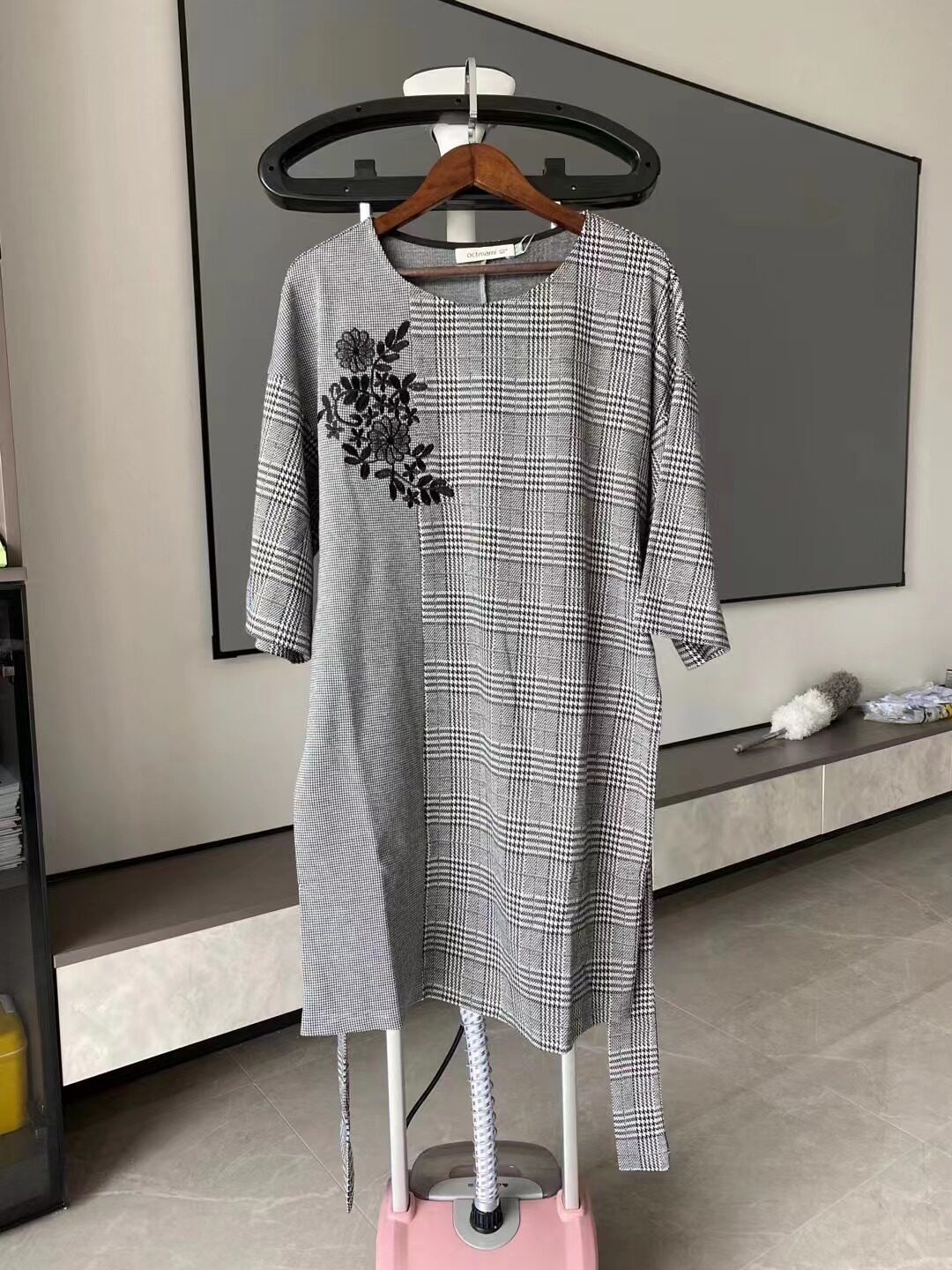 十月孕妇装18313703秋季五分袖针织连衣裙孕妇裙潮妈外出服