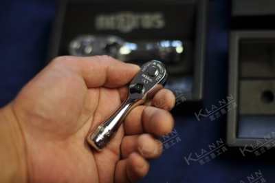 日本京都机械KTC NEPROS 超短柄棘轮扳手 1/4小飞板  NBR290S