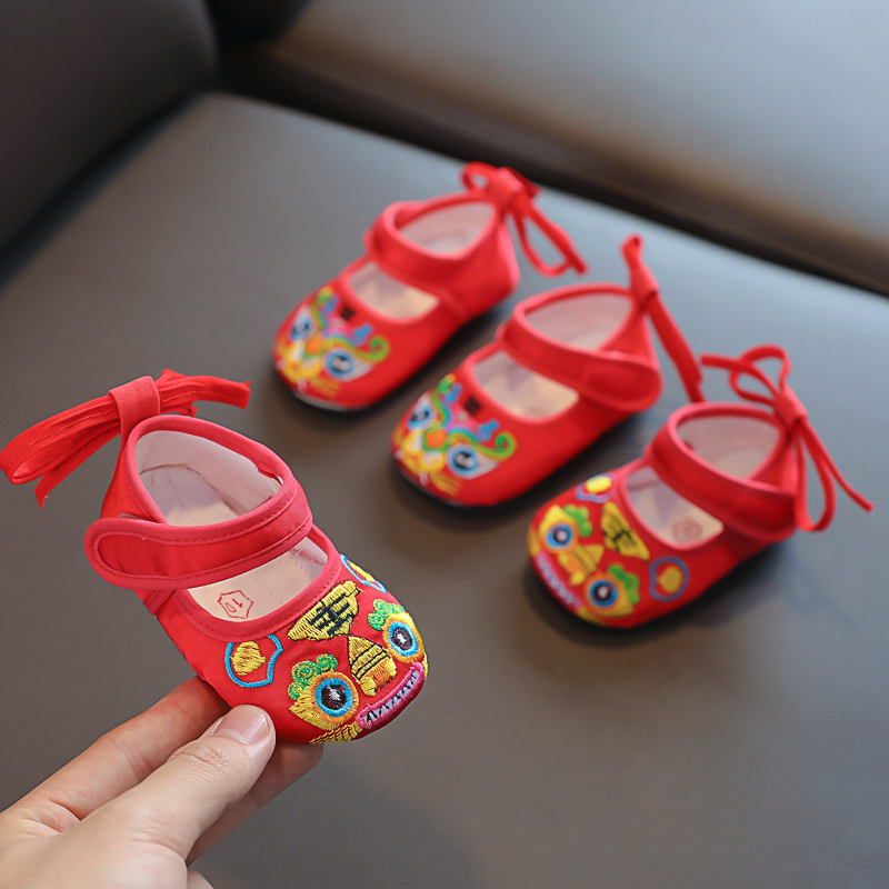 虎頭鞋嬰兒6到12個月男女寶寶軟底步前布鞋子新生0-3月透氣涼鞋夏
