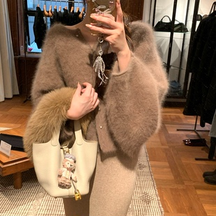 秋冬开衫 氛围感气质蝙蝠袖 外套 冬日恋岛 Baby61