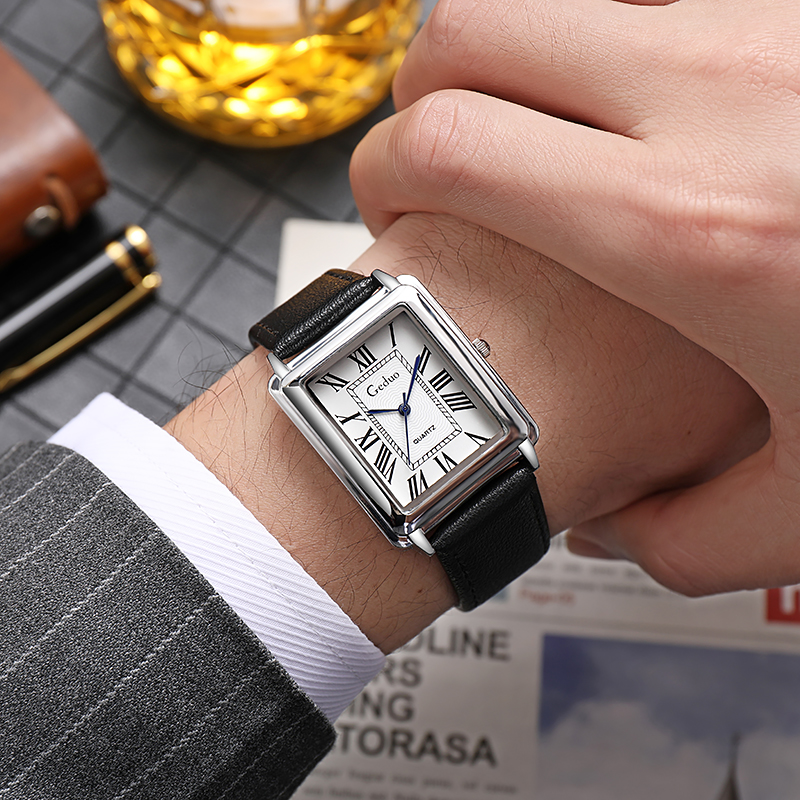 2023 New Fashion Designer Rectangle Dial Quartz Watch For Me