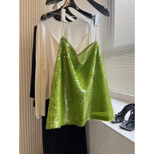 衣录糖果色重工亮片短款半身裙