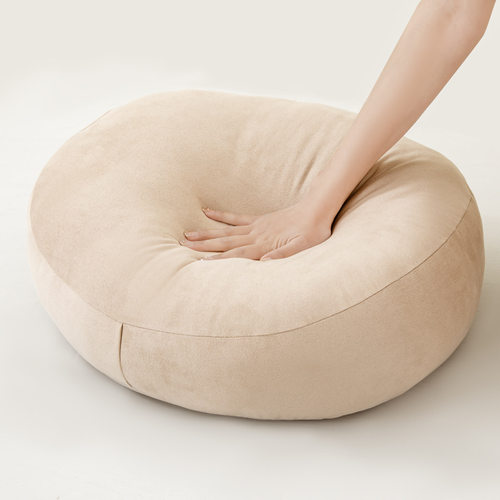 Japanese-style Quality Item: A Soft Cushion/throw  That Can