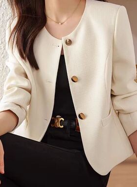 2026 Style at, High-end Casual Short at, Stylish, Small, Rou