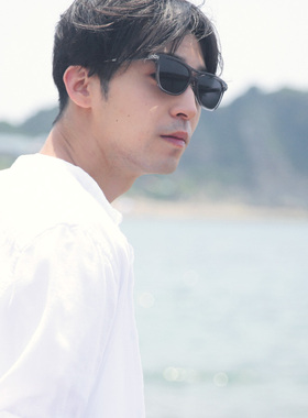 lookinside手打捶目双梁墨镜