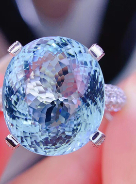 18k金镶嵌天然全净体圣玛利亚海蓝宝戒指男女款礼物14.83克拉