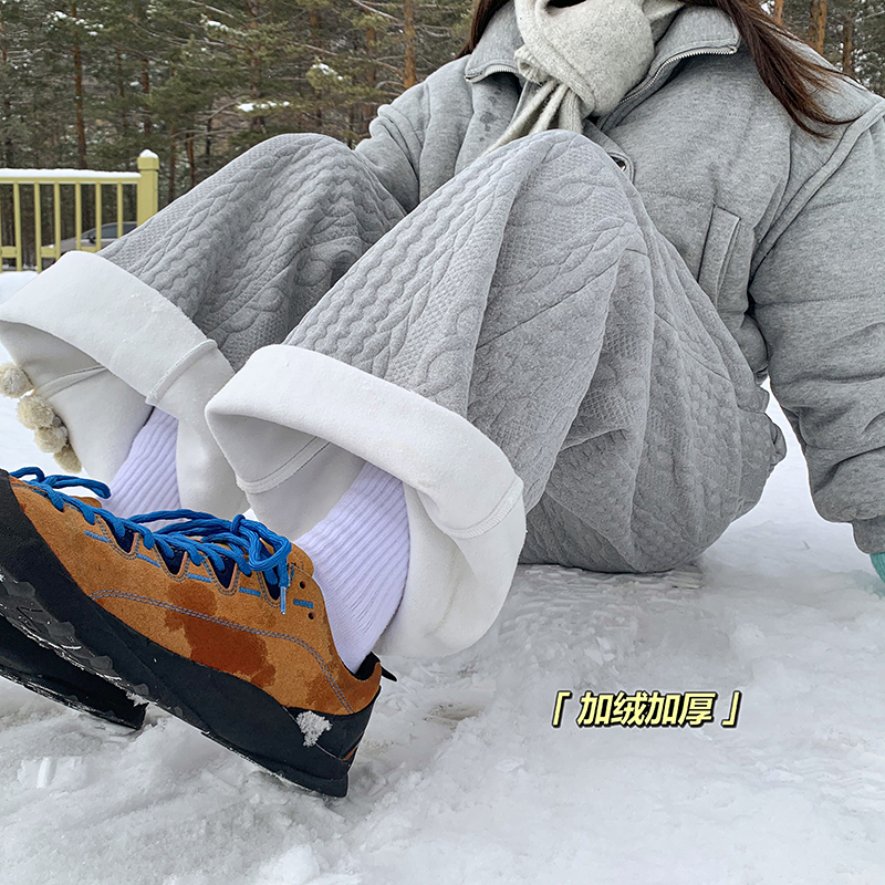 A410-K8769JR-P70限价109-成分：100%聚酯纤维-400g左右 夹棉面料