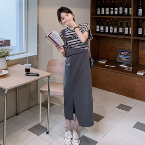 条纹拼接背带连衣裙假两件女2024夏季新款高腰显瘦设计感气质裙子图片