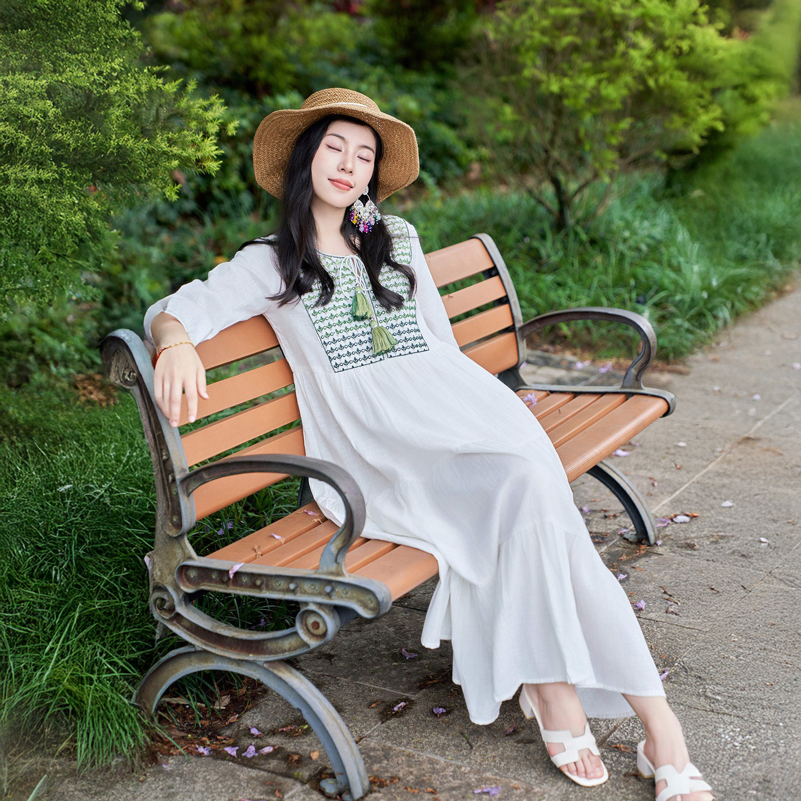 印度进口连衣裙女高腰纯棉刺绣圆领长裙春夏新款长袖薄款白色