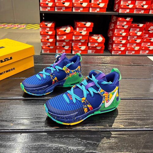 Nike耐克四季运动篮球鞋