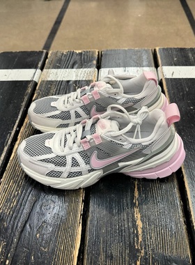 Nike V2K RUN 女子运动休闲透气缓震低帮跑步鞋 HQ4046-001