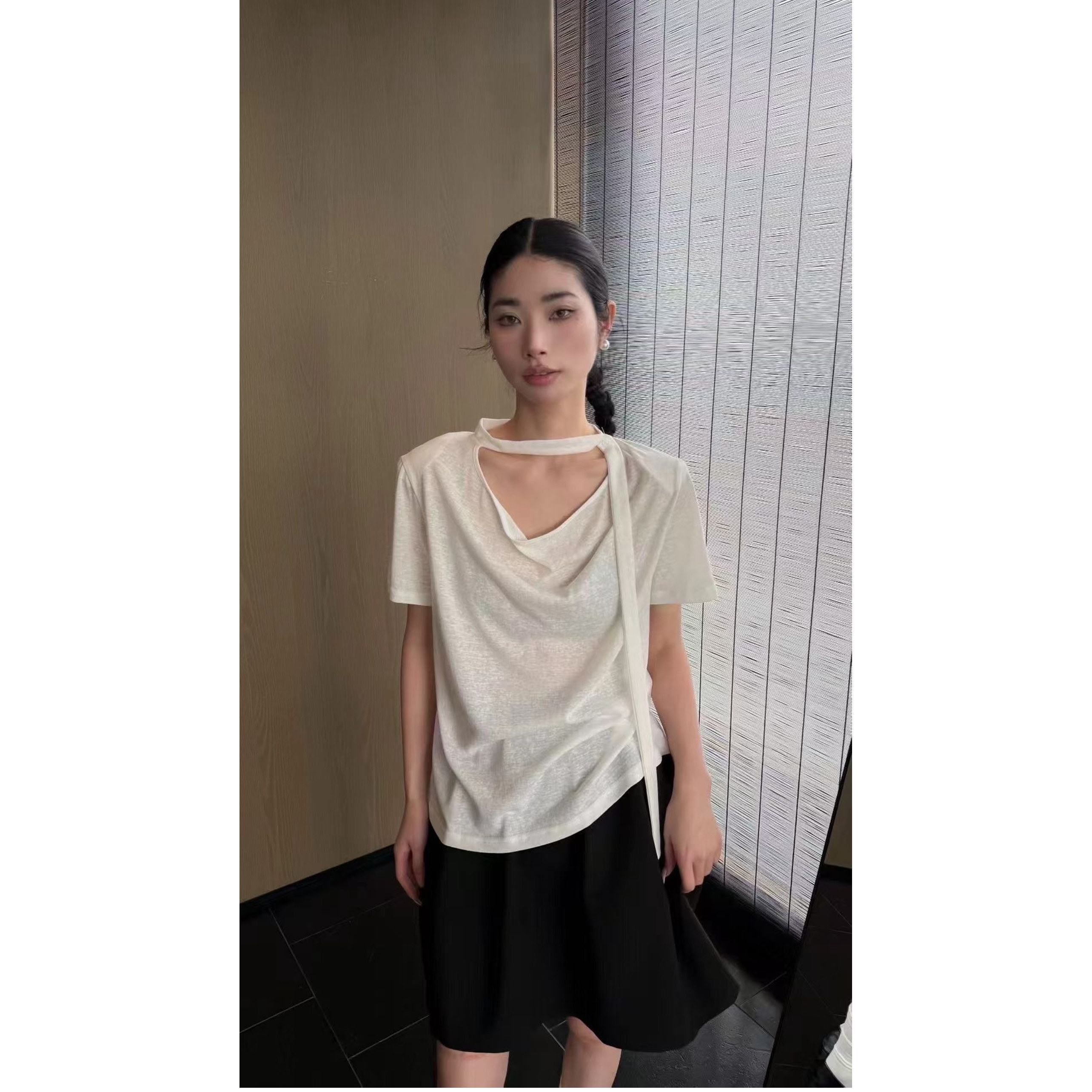 欧洲站2026夏季新款欧货女潮韩版宽松设计感V领飘带短袖T恤上衣