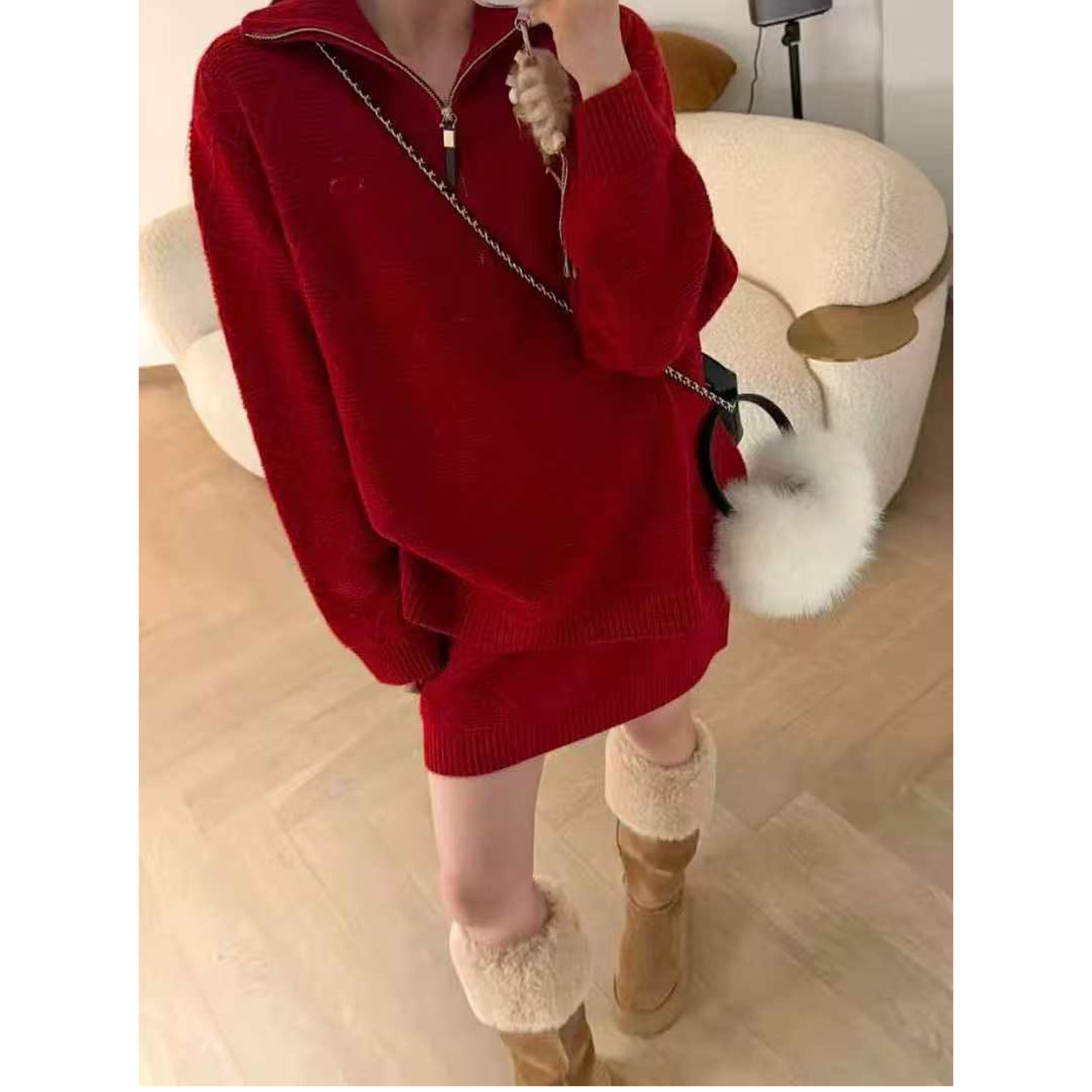 欧洲站2025冬装新款女时尚半拉链套头羊毛毛衣+针织短裙红色套装