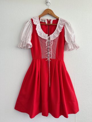 Charelle's Costume Shop 手工戏服店出品  homemake阿尔卑斯洋装