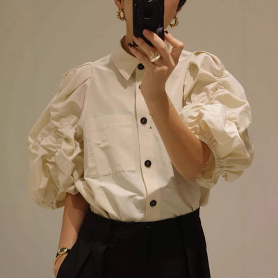 曼蒂家夏季新款日系复古时髦抽皱泡泡袖衬衫翻领显瘦休闲上衣女