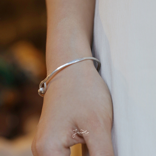 JWOOCO纯手工锤制錾花简约随性百搭原创闺蜜925纯银实心纤细手镯