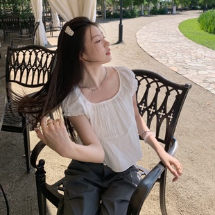 王点点 夏季 藤姐同款 女 韩版 简约休闲百搭甜美褶皱刺绣小衫