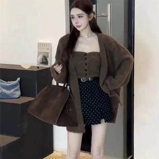 两件套 2025秋冬新款 大码 胖妹妹单排扣抹胸内搭 慵懒毛绒针织开衫