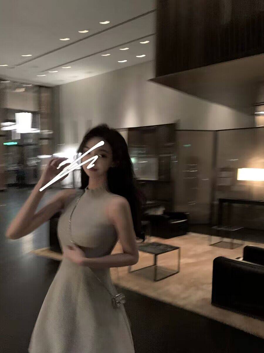 大码法式温柔无袖针织裙女夏季新款胖妹妹显瘦纯欲收腰a字连衣裙