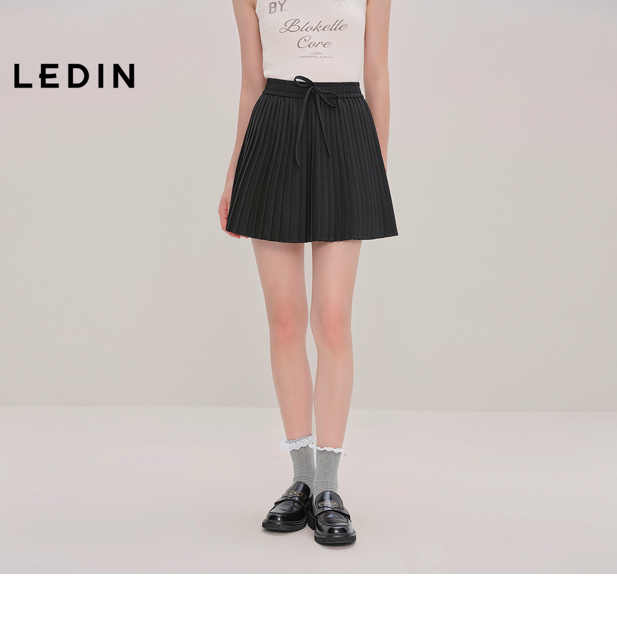 乐町韩系通勤细百褶裙秋季新款松紧腰绑带装饰短裙显瘦遮肉A字裙