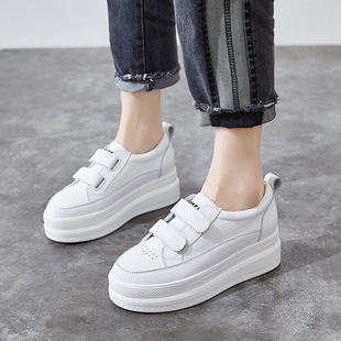 内增高小白鞋女2026夏季新款ins真皮百搭轻便6cm厚底松糕鞋显脚小