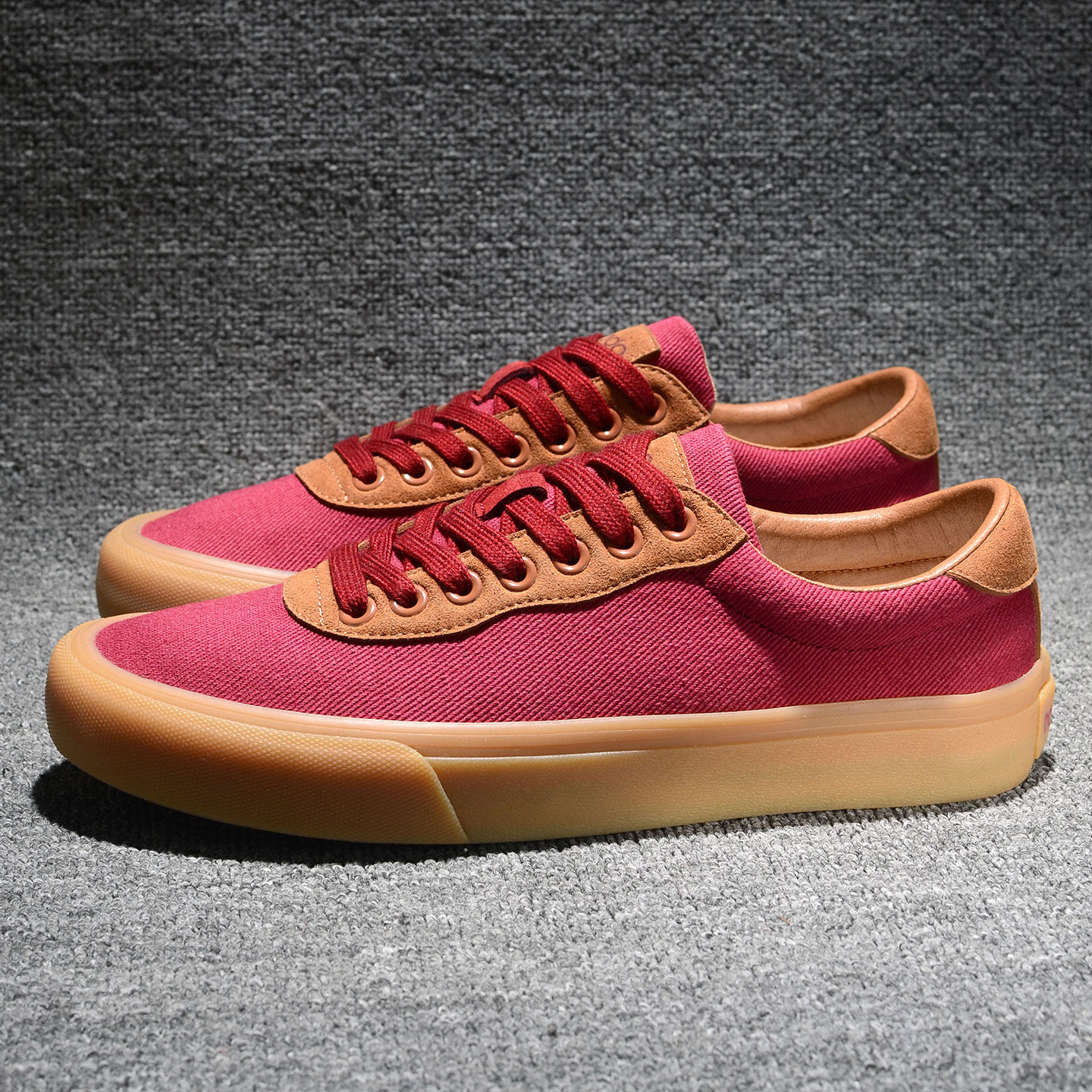 系带男鞋2026年春秋新款透气男士低帮帆布鞋软底百搭平底休闲板鞋