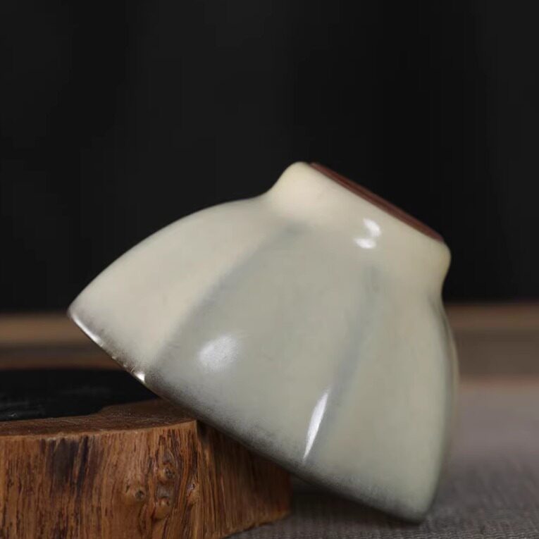 龙泉哥窑青瓷戴文辉手工铁胎蛋白釉茶杯八方杯陶瓷主人杯功夫茶具图片