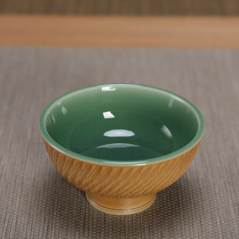 龙泉功夫茶具梅子青釉跳刀茶杯