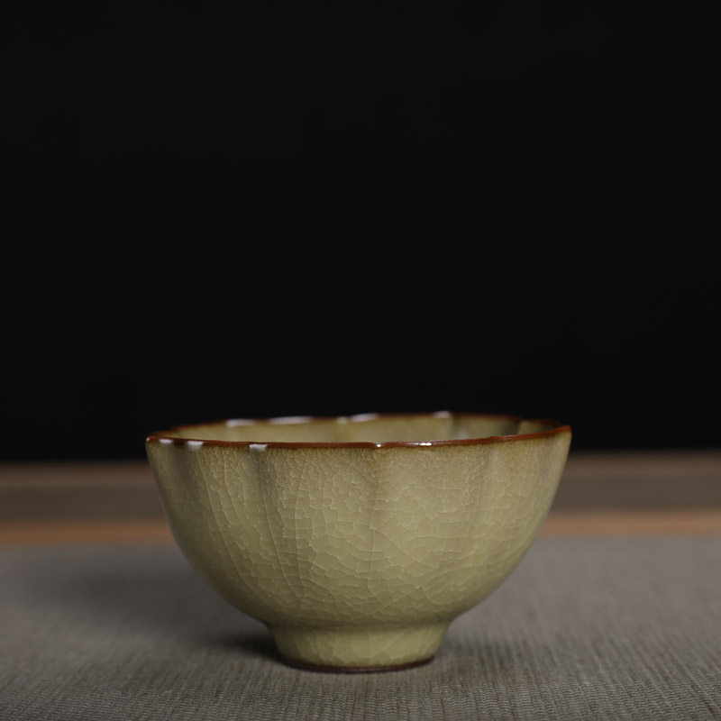 龙泉青瓷戴文辉纯手工哥窑开片可养线茶杯主人杯陶瓷茶具大号米黄