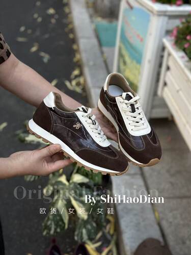 十号店轻便舒适复古德训鞋2026秋冬新款真皮百搭休闲运动系带女鞋