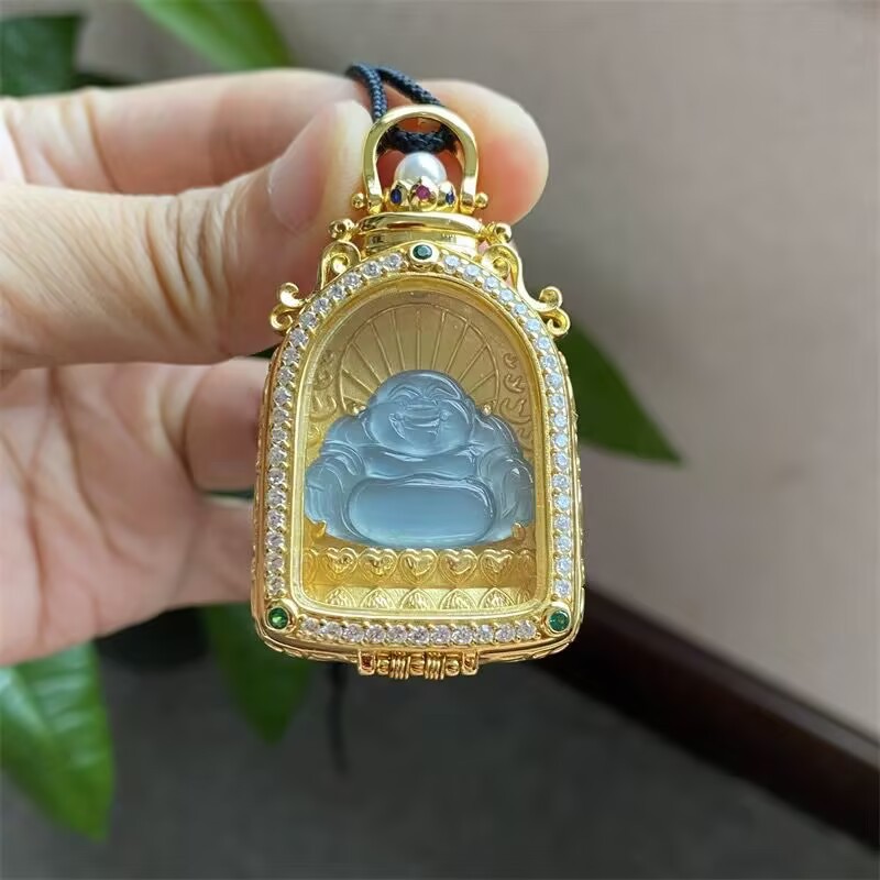 天然翡翠危料佛公佛龛轻奢雕刻豪华铜镶嵌弥勒佛吊坠项链直播货源