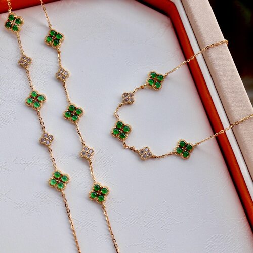 天然翡翠四叶草手链纯银