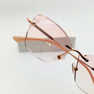 轻奢气质老花眼镜 大脸年轻款 时尚 无框重工高档女式