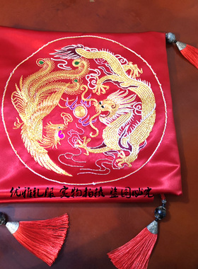 优雅礼服专业手工绣定制