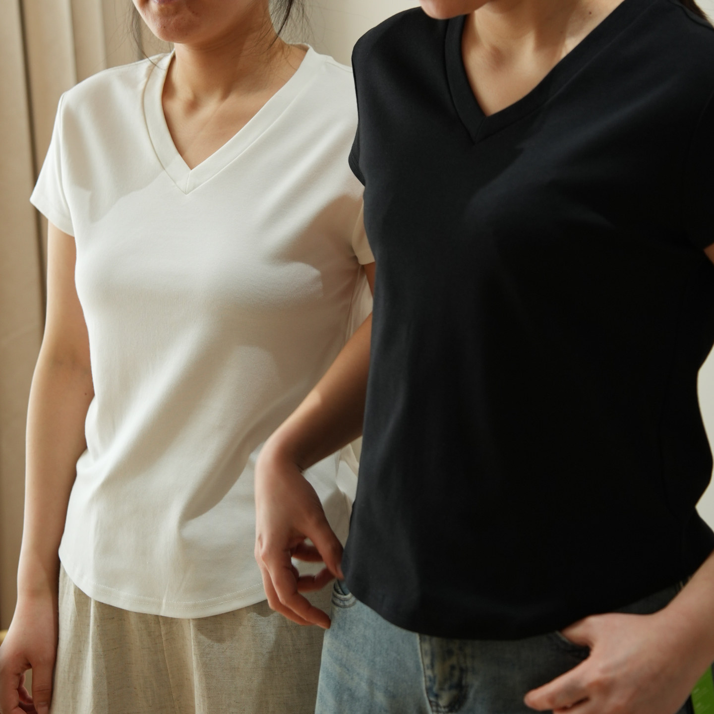 优可丝木纤维 女士V领辣妹短袖 短款正肩T恤衫纯色上衣 夏款 女装