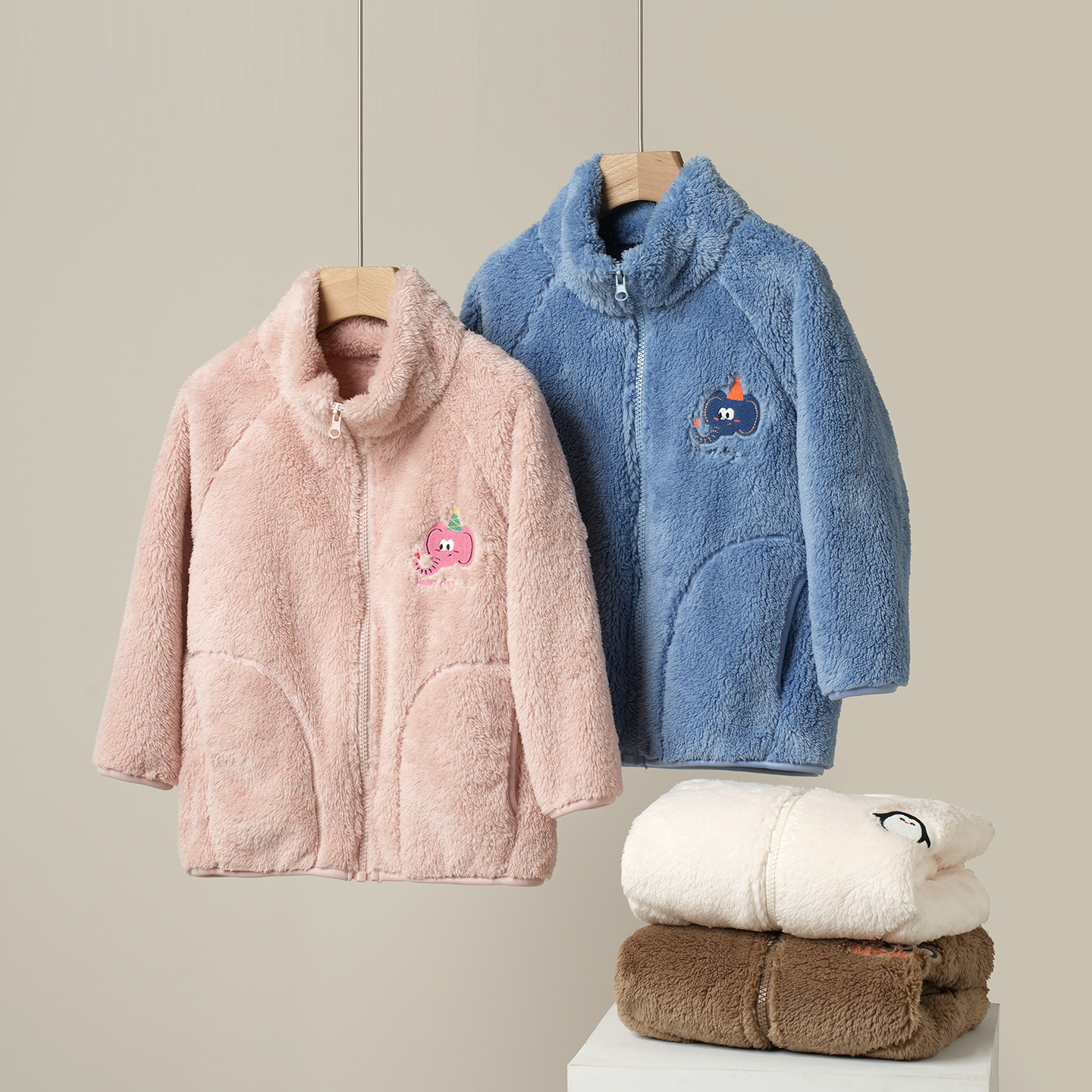 儿童舒棉绒外套 冬季加厚男女童珊瑚绒保暖上衣 中大童拉拉链衫