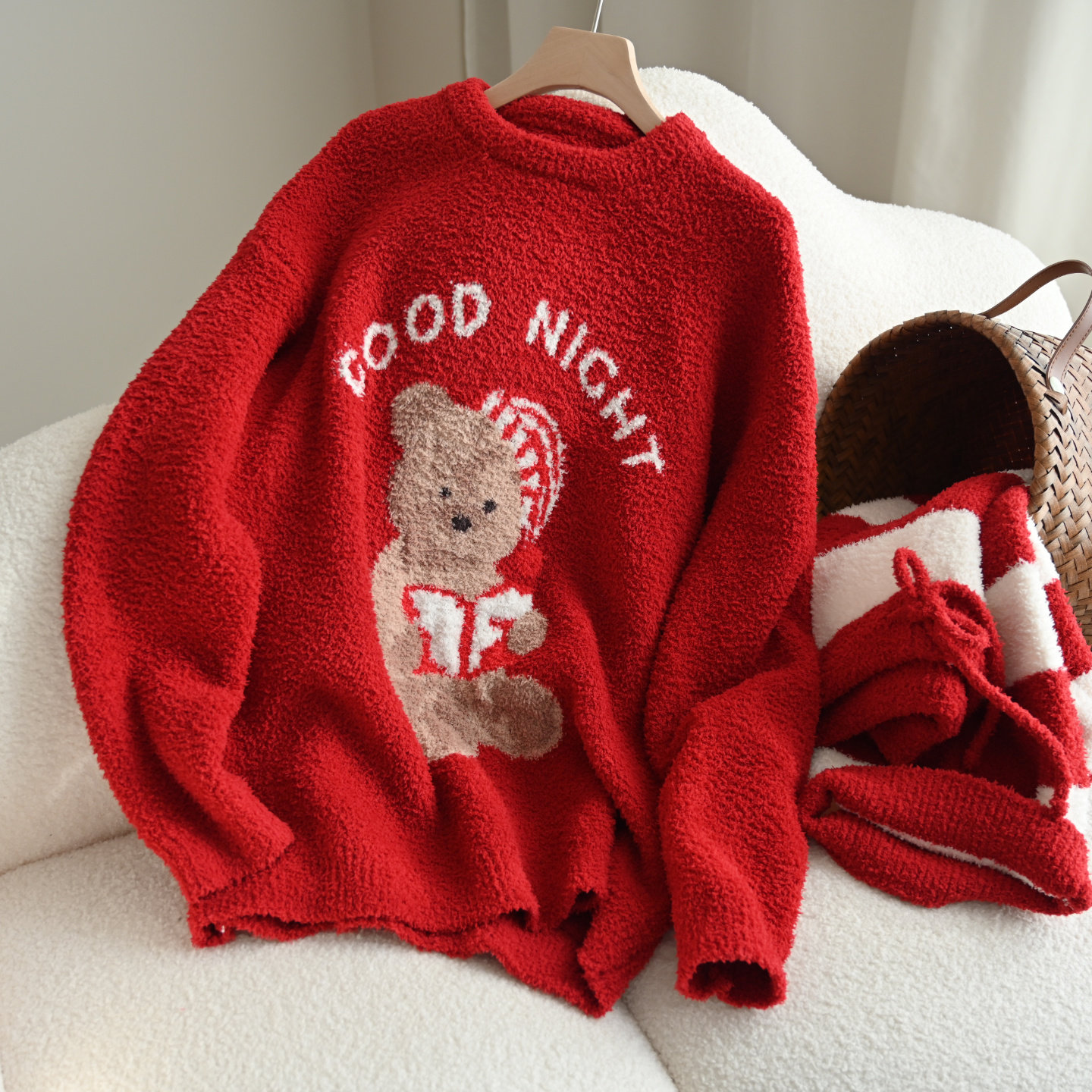 红色新年款 女士半边绒家居服套装 软糯毛绒睡衣睡裤 冬款 女装,女士内衣/男士内衣/家居服,睡衣/家居服套装,淘宝优惠券,粉丝福利购,淘宝优惠卷