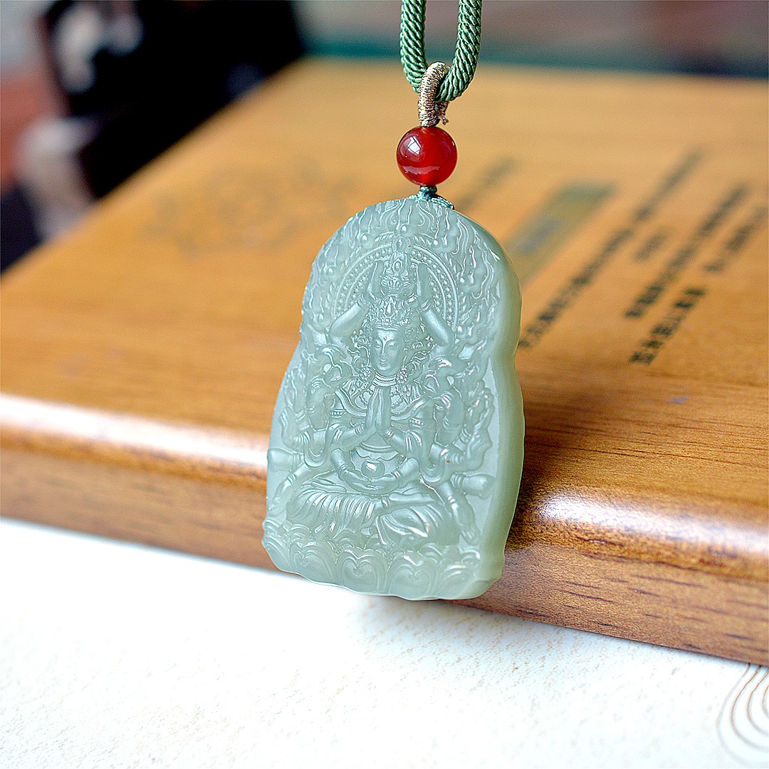 亏啦和田玉青海老坑冰底湖水青细腻油润无结构千手观音牌子D15071