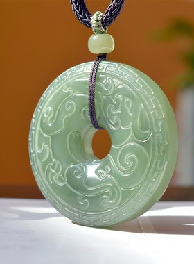 雕工精湛和田玉青海老熟高冰湖水绿细腻无结构《古丁》吊坠C15417