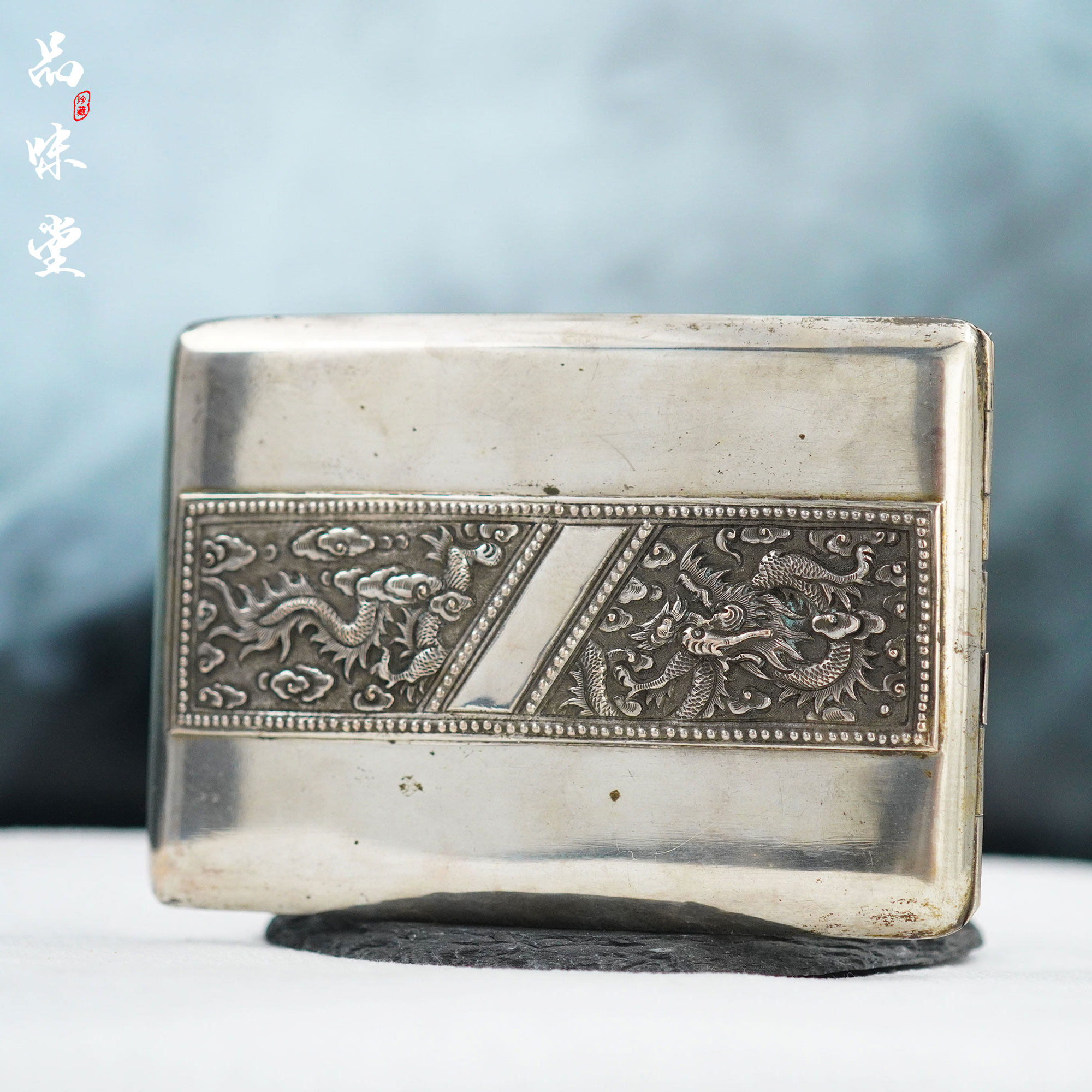 1950年代法国双龙纹中国龙手工浮雕刻祥云纹烟盒烟具艺术收藏精美