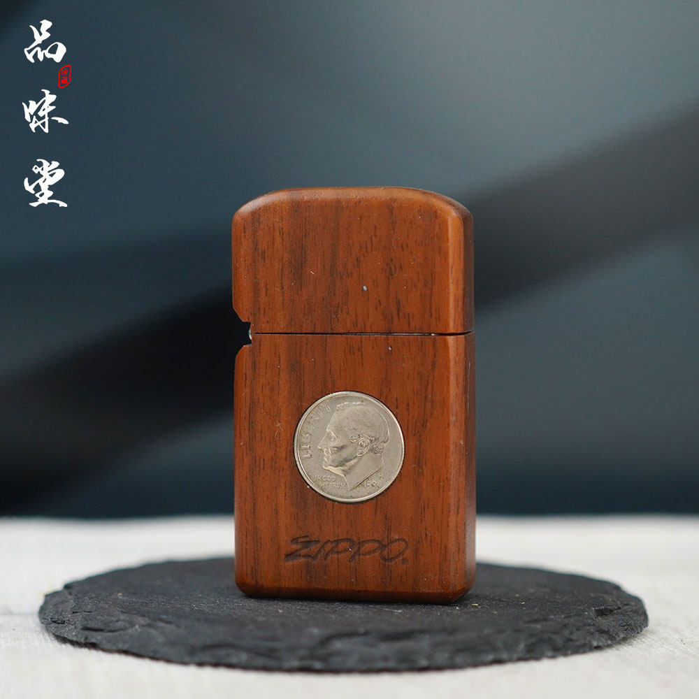 2004年美国zippo芝宝红木实木硬币款翻盖煤油打火机防风 个性绝版