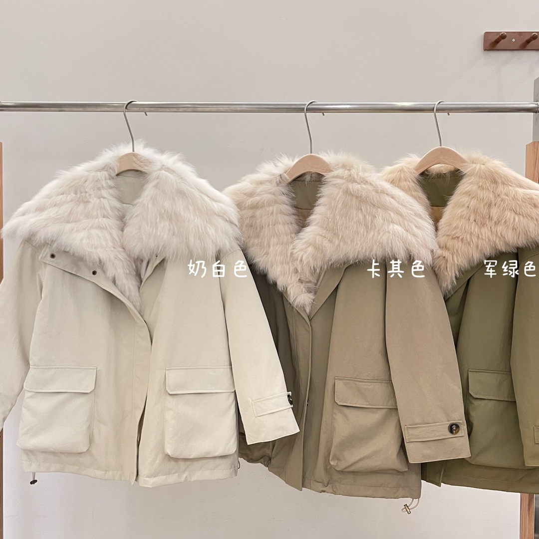 Cecil鹅绒派克慵懒保暖羽绒服外套(配真狐狸毛毛领可拆)MM588