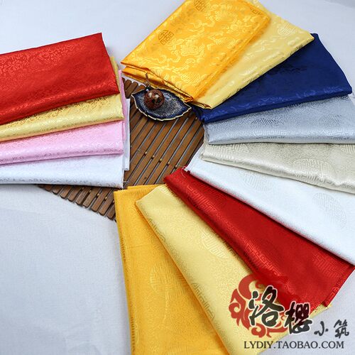 丝绸服装马面裙刺绣布料