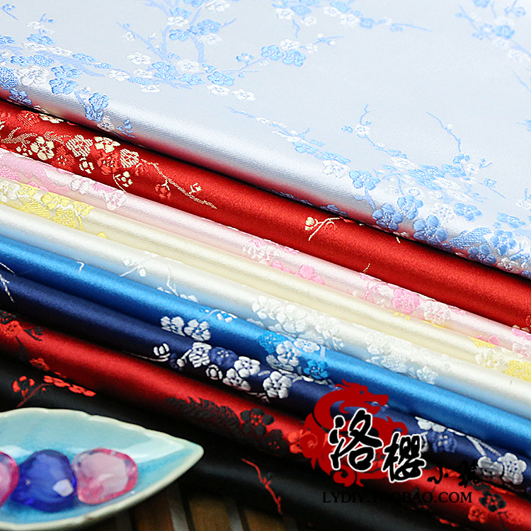 厚款织锦缎梅花古装汉服唐装布料